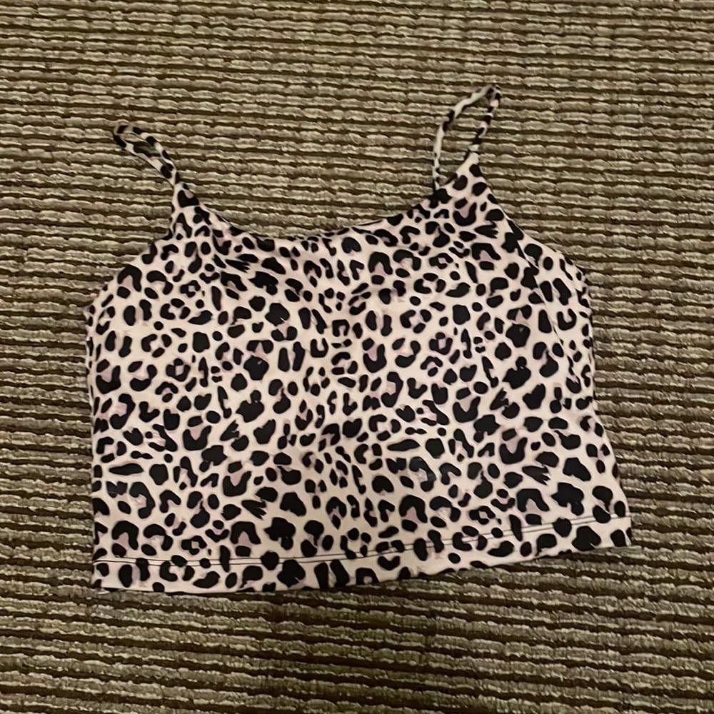 Cheetah print cropped tank